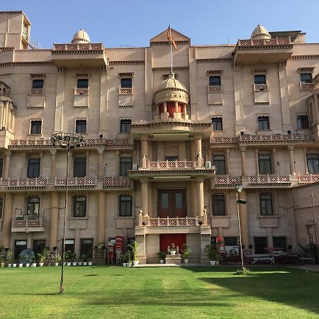 Kailash Presidency Hotel Bhopal Bagian luar foto