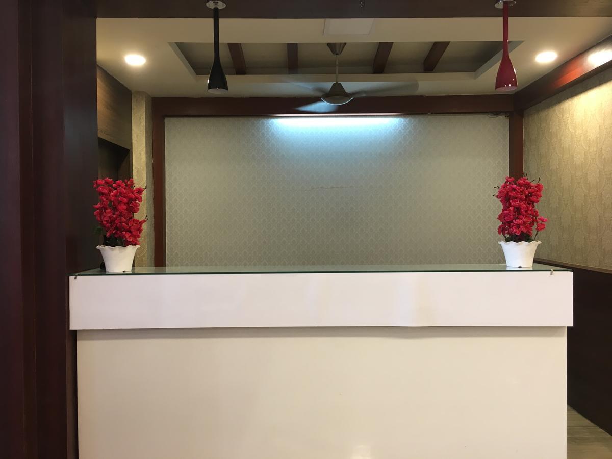 Kailash Presidency Hotel Bhopal Bagian luar foto