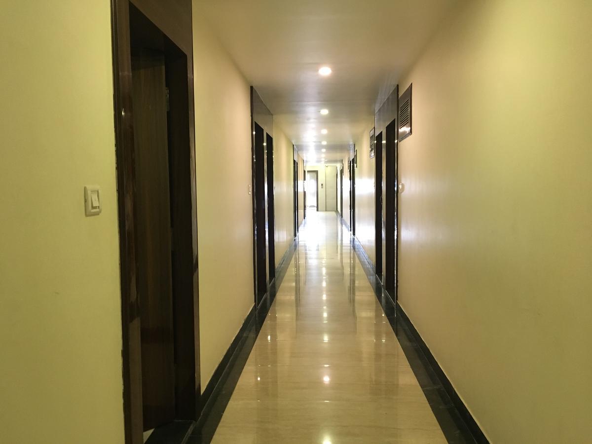 Kailash Presidency Hotel Bhopal Bagian luar foto