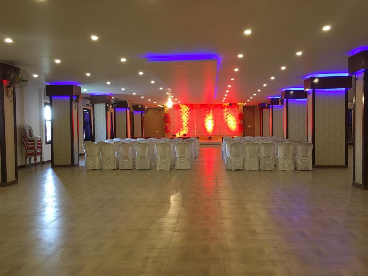 Kailash Presidency Hotel Bhopal Bagian luar foto
