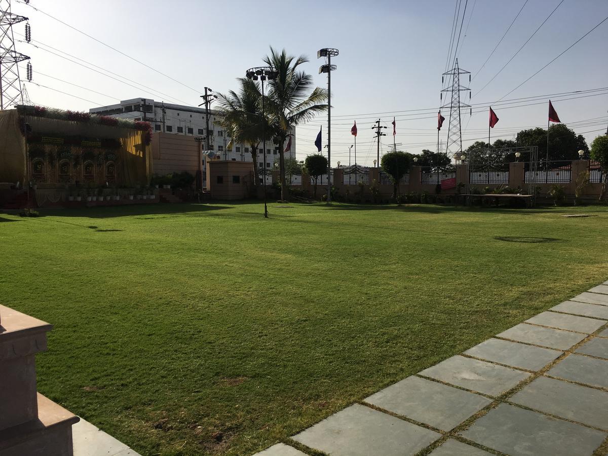 Kailash Presidency Hotel Bhopal Bagian luar foto
